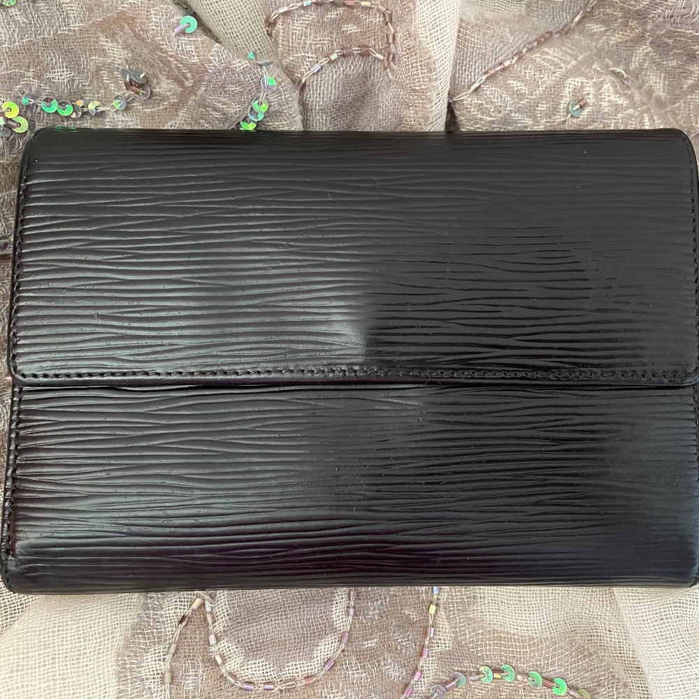 Louis Vuitton Epi trifold wallet